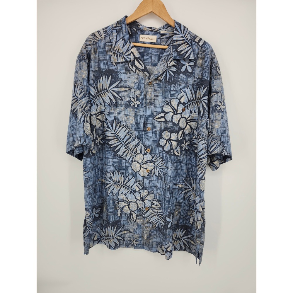 Caribbean Mens XLT Blue Tropical Hibiscus Palm Rayon Short Sleeve Button Up